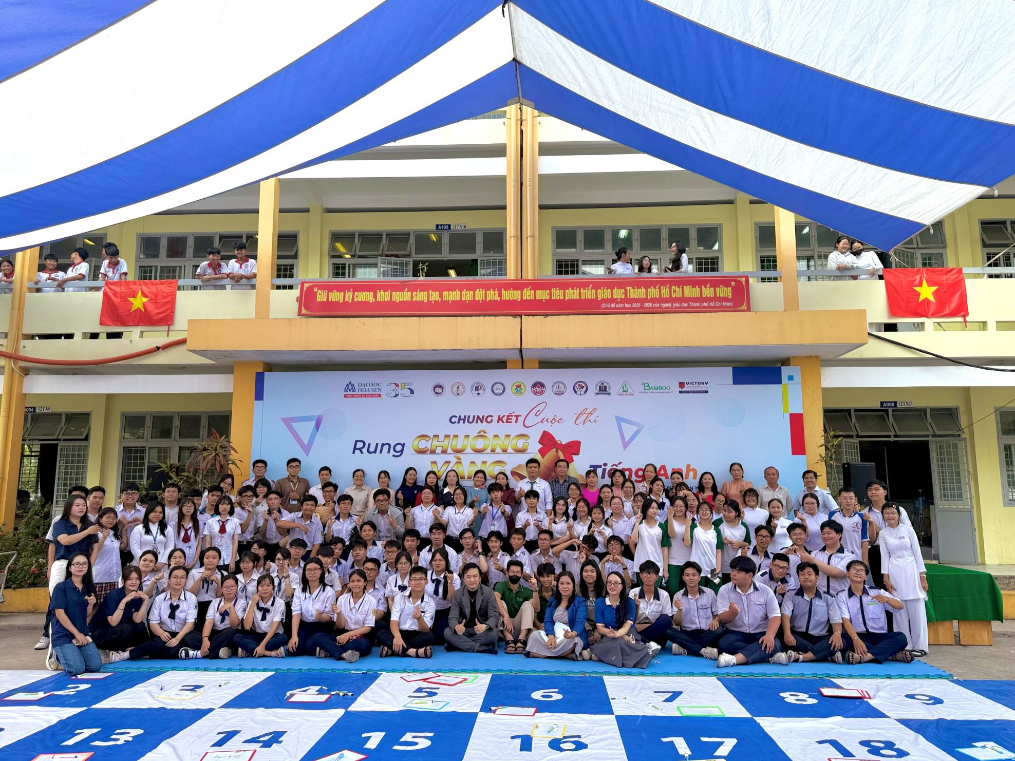 Chung kết Rung Chuông Vàng Tiếng Anh: Sân chơi học thuật truyền cảm hứng cho Bwin cung cấp cá cược thể thao và poker THPT