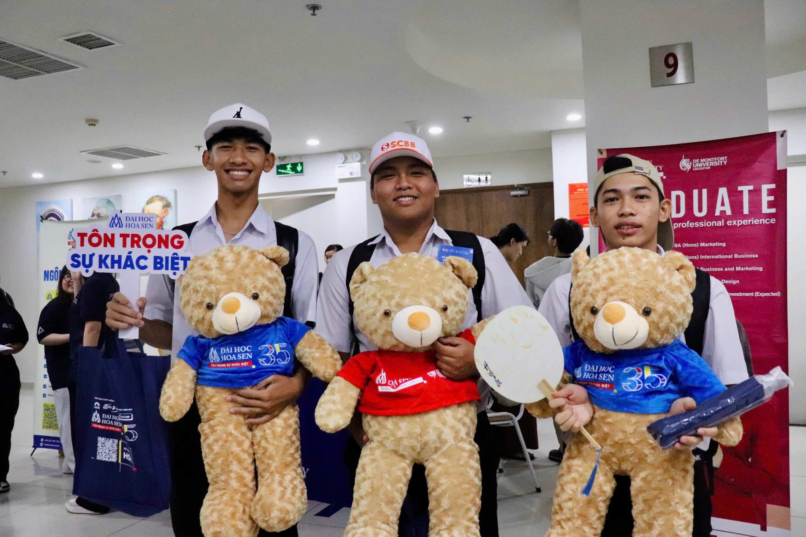Học sinh THPT Nguyễn Trãi (Bà Rịa - Vũng Tàu) khám phá tiềm năng ngành học qua hành trình trải nghiệm tại Bwin nhà cái chính thức