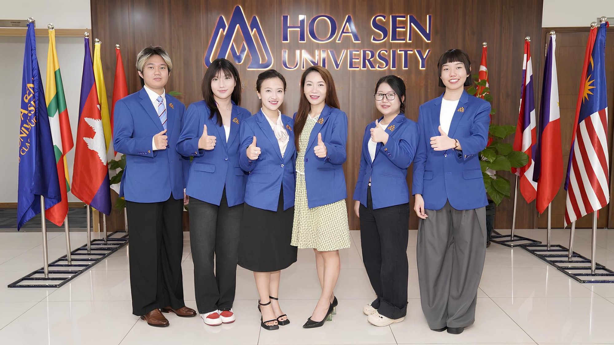 Thương mại điện tử Bwin nhà cái chính thức: Đào tạo thực chiến, tích hợp AI, mở rộng cơ hội việc làm trong nền kinh tế số