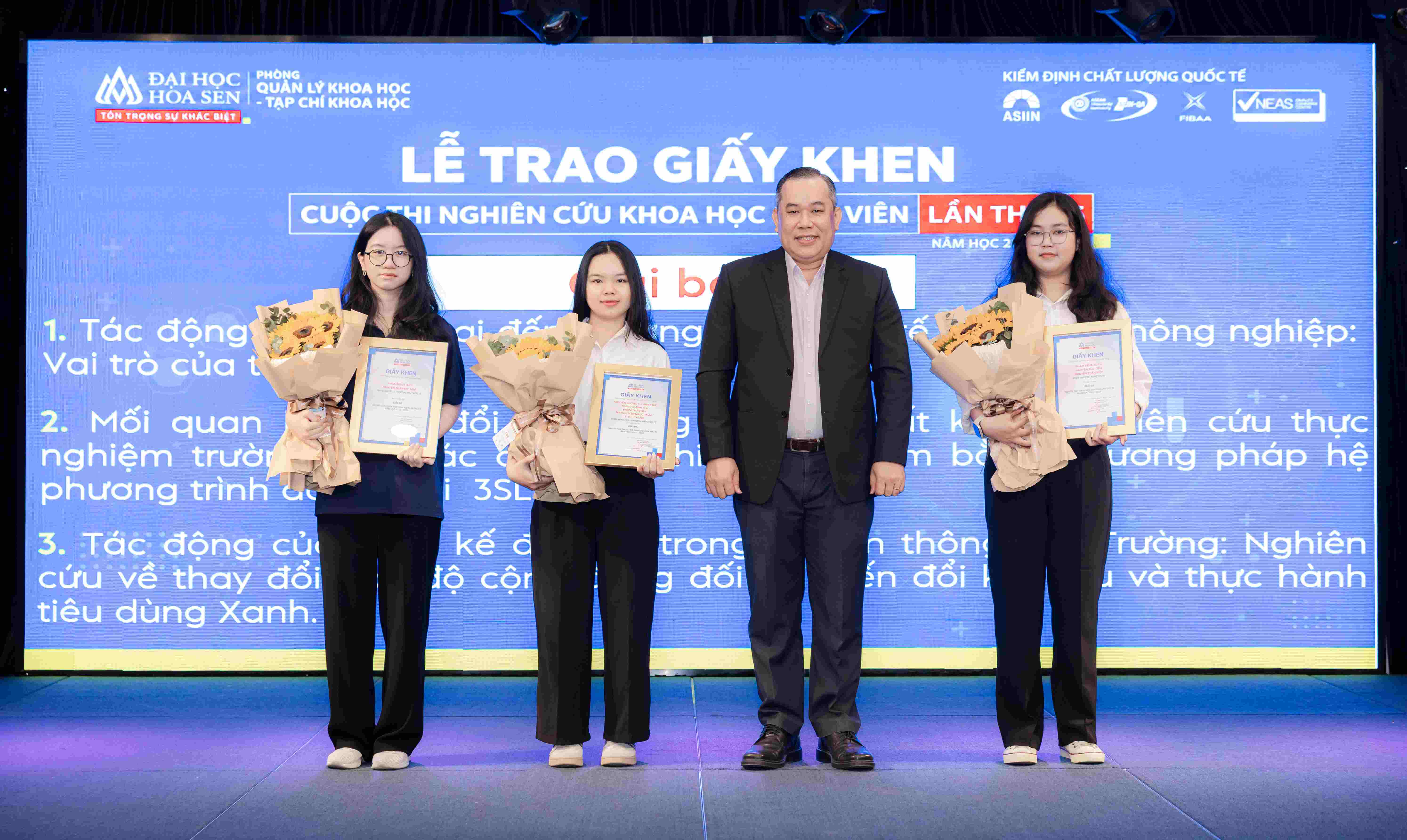 Bwin nhà cái chính thức Celebrates Student Scientific Research Excellence and Discusses the Evolving Role of Student Research in the New Era