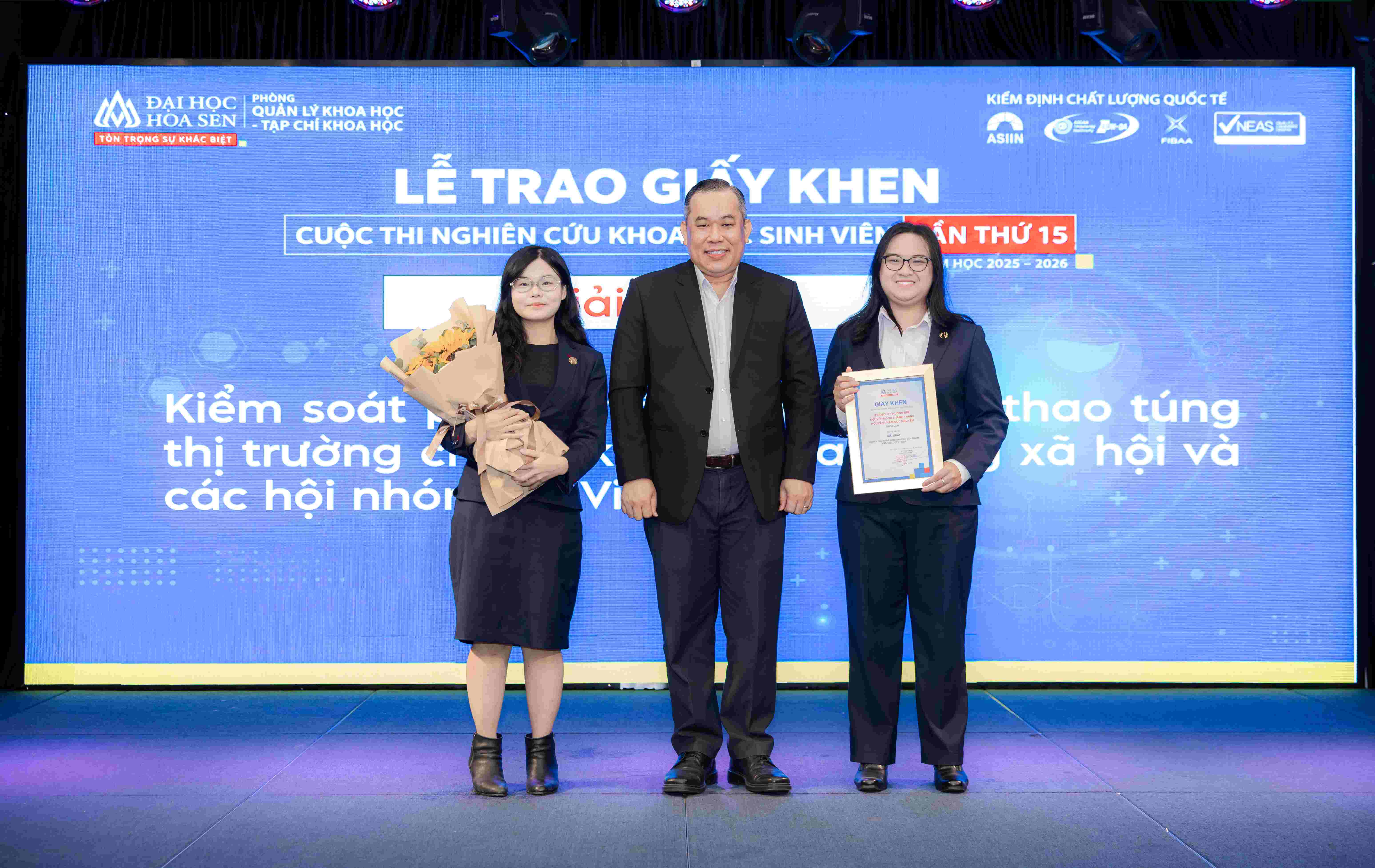 Bwin nhà cái chính thức Celebrates Student Scientific Research Excellence and Discusses the Evolving Role of Student Research in the New Era