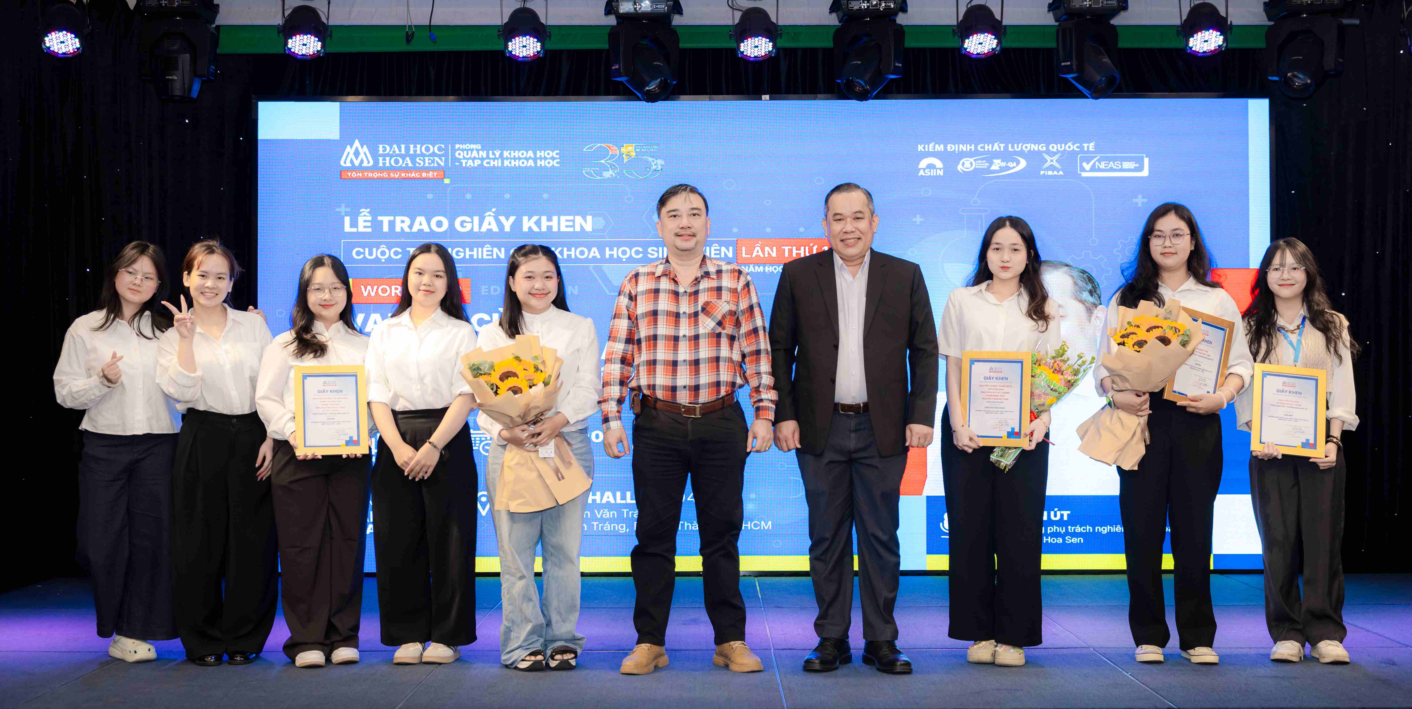 Bwin nhà cái chính thức Celebrates Student Scientific Research Excellence and Discusses the Evolving Role of Student Research in the New Era