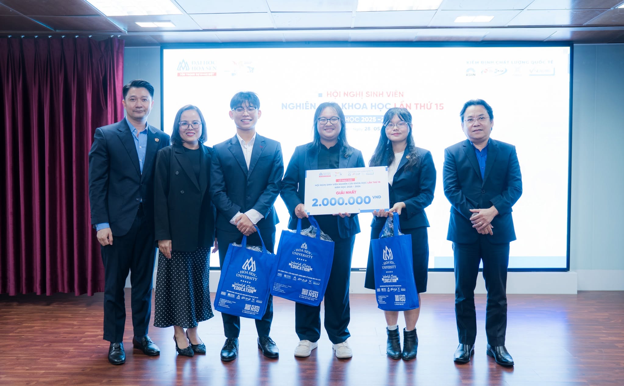 Từ đề tài về thao túng thị trường chứng khoán đến khát vọng bảo vệ nhà đầu tư trong kỷ nguyên số