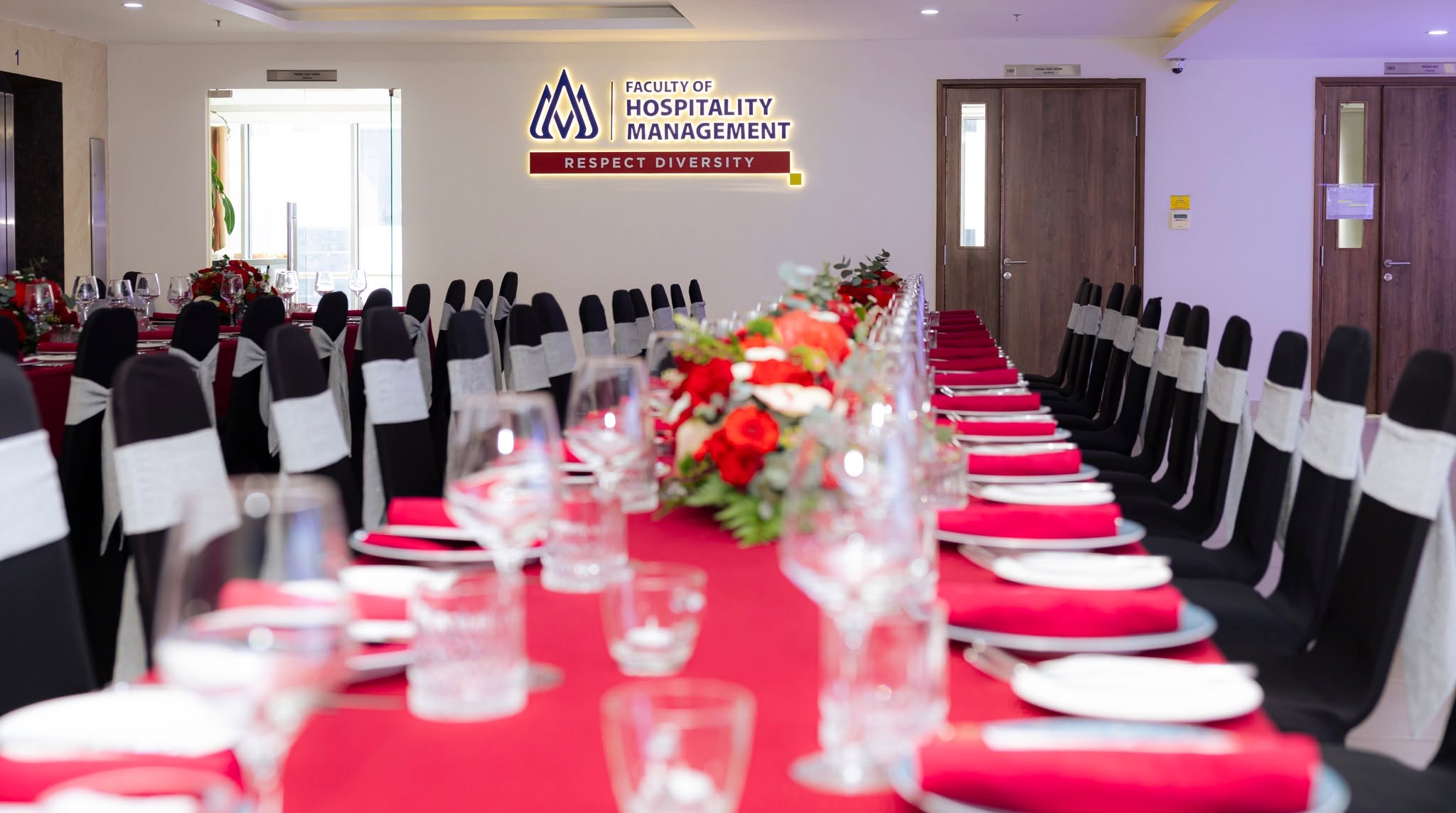 Hoa Sen Elite Students Transform Final Exam into a World-Class Fine Dining Experience