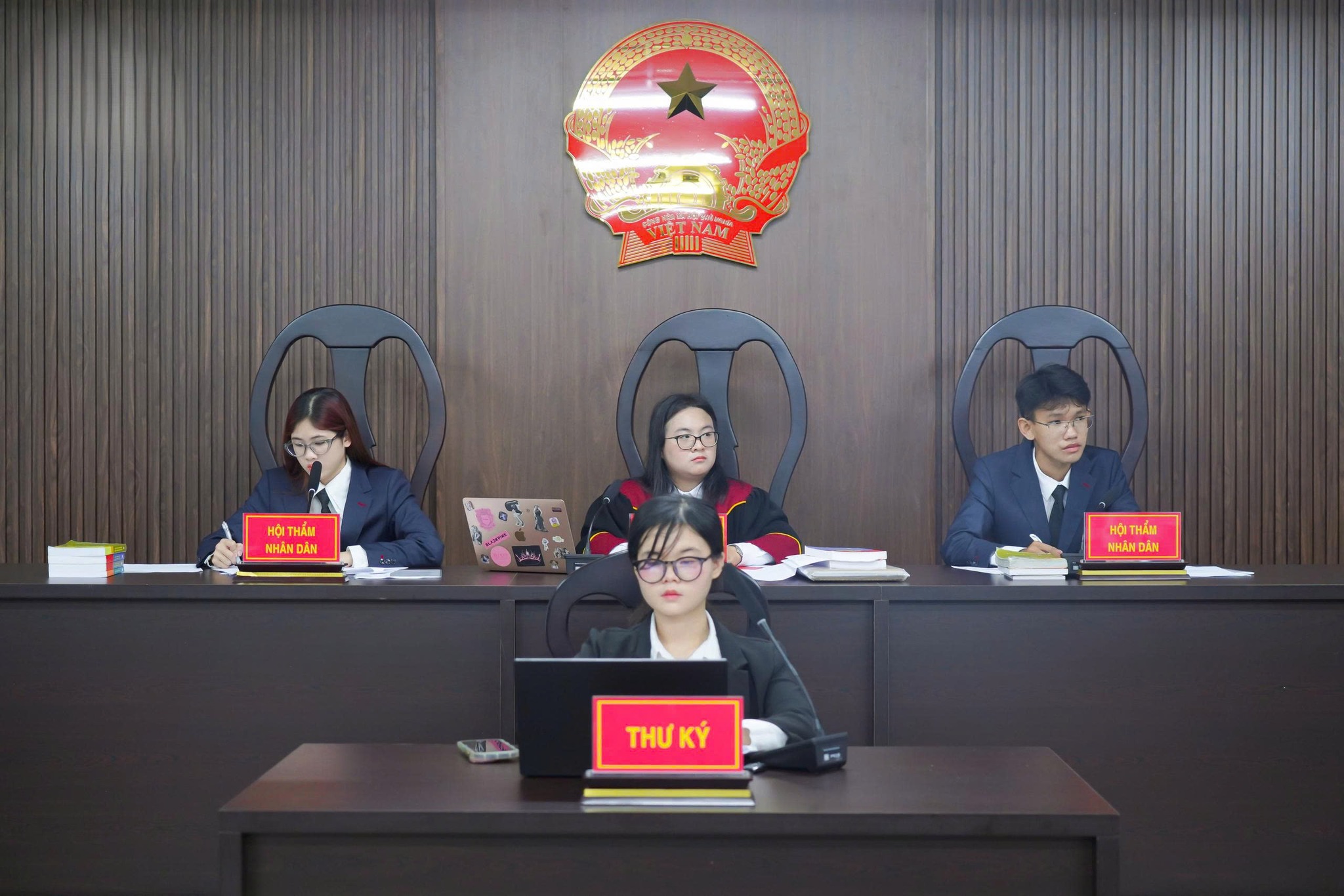 Điểm sàn ngành Luật